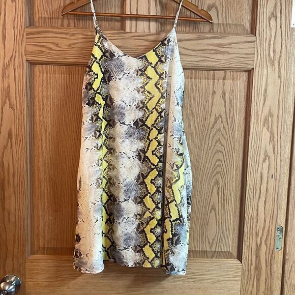 LE LIS Snakeskin Print Spaghetti Strap Dress - Picture 9 of 11